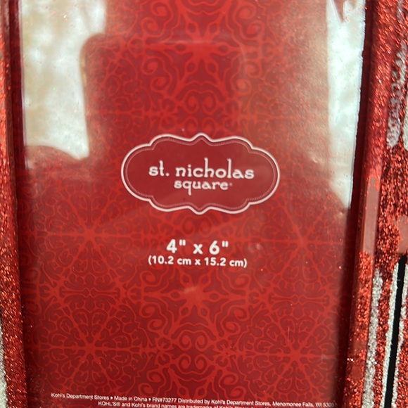 - Christmas Photos Frame, Metal , Red Glitter Fits 4X6” - Picture 4 of 4